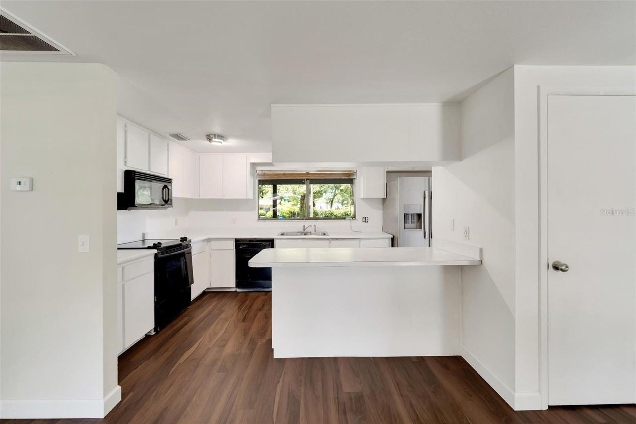 502 Euclid Ave - Photo 5 of 35