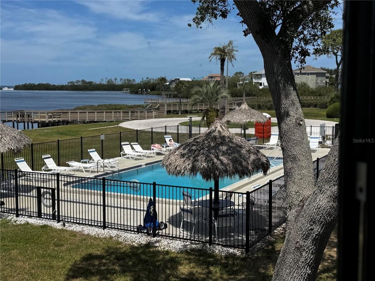 656 Windrush Bay Dr #656
