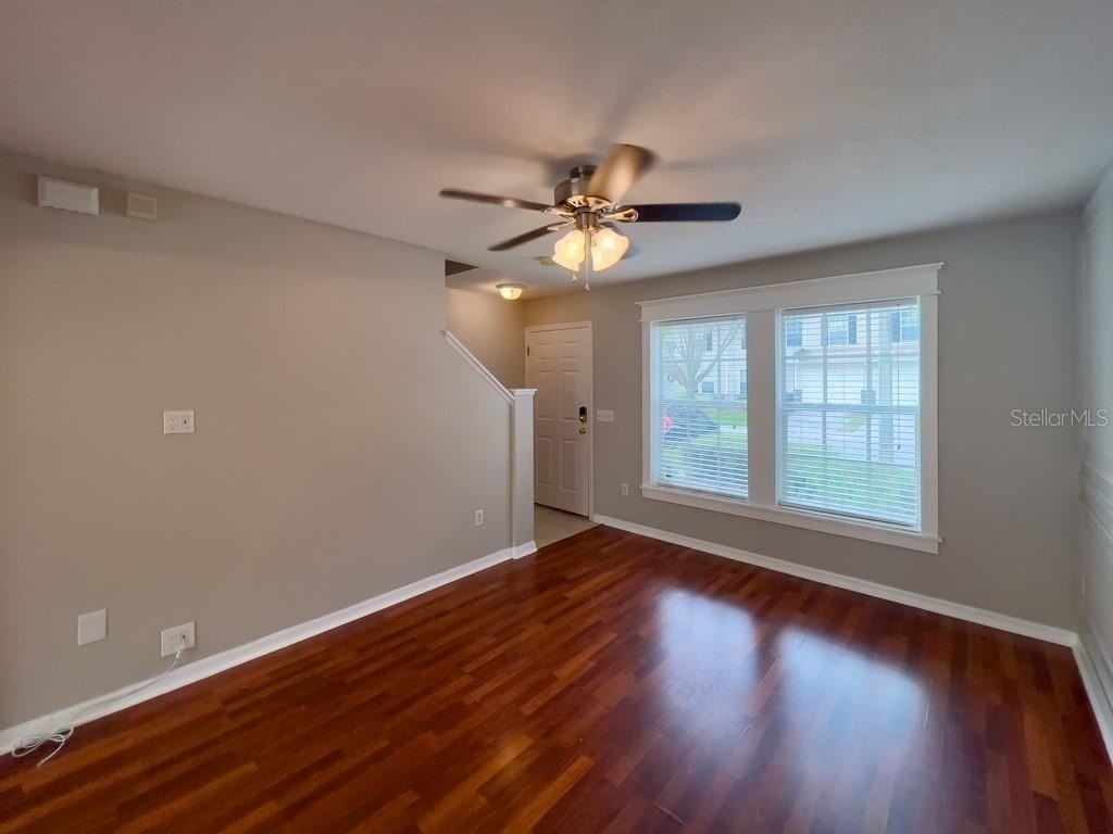 109 Woodknoll Pl - Photo 7 of 35