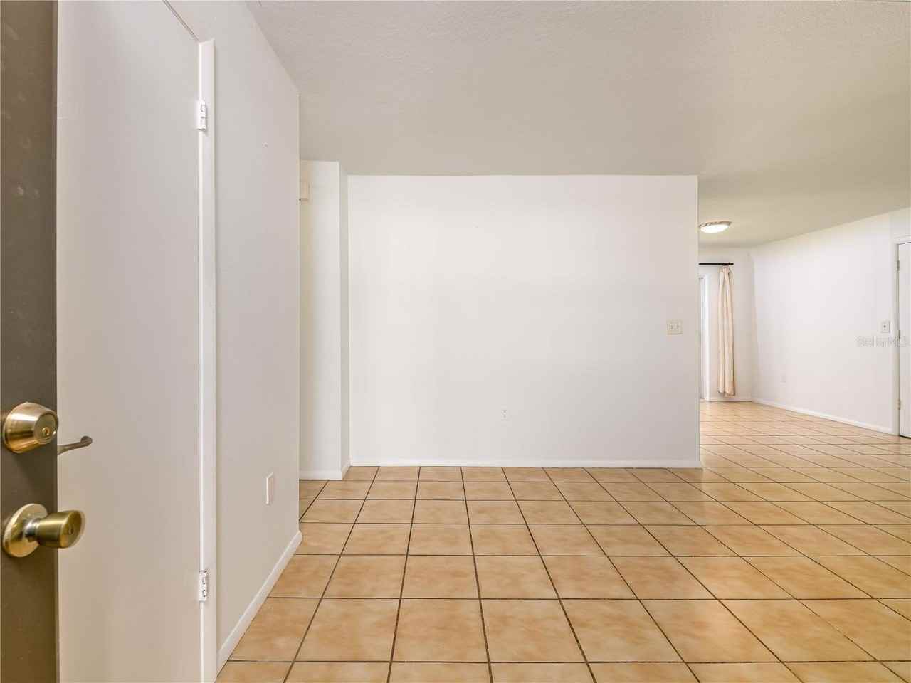 11422 Wheeling Dr - Photo 4 of 30