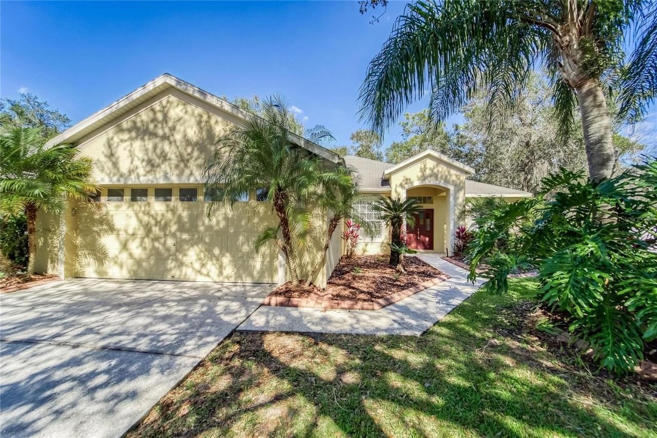 10124 Cannon Dr - Photo 4 of 50