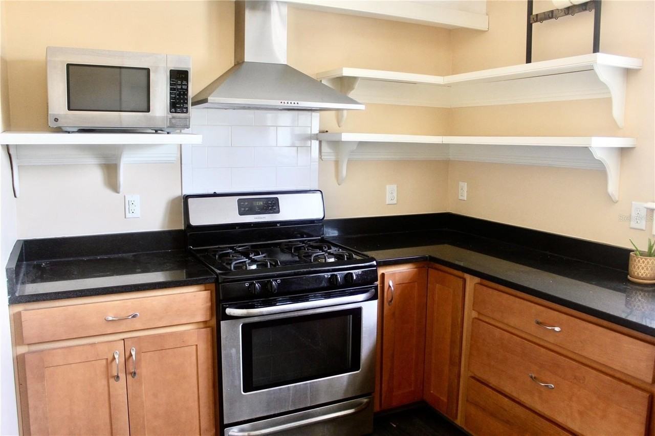 701 W Swann Ave #1 - Photo 7 of 22