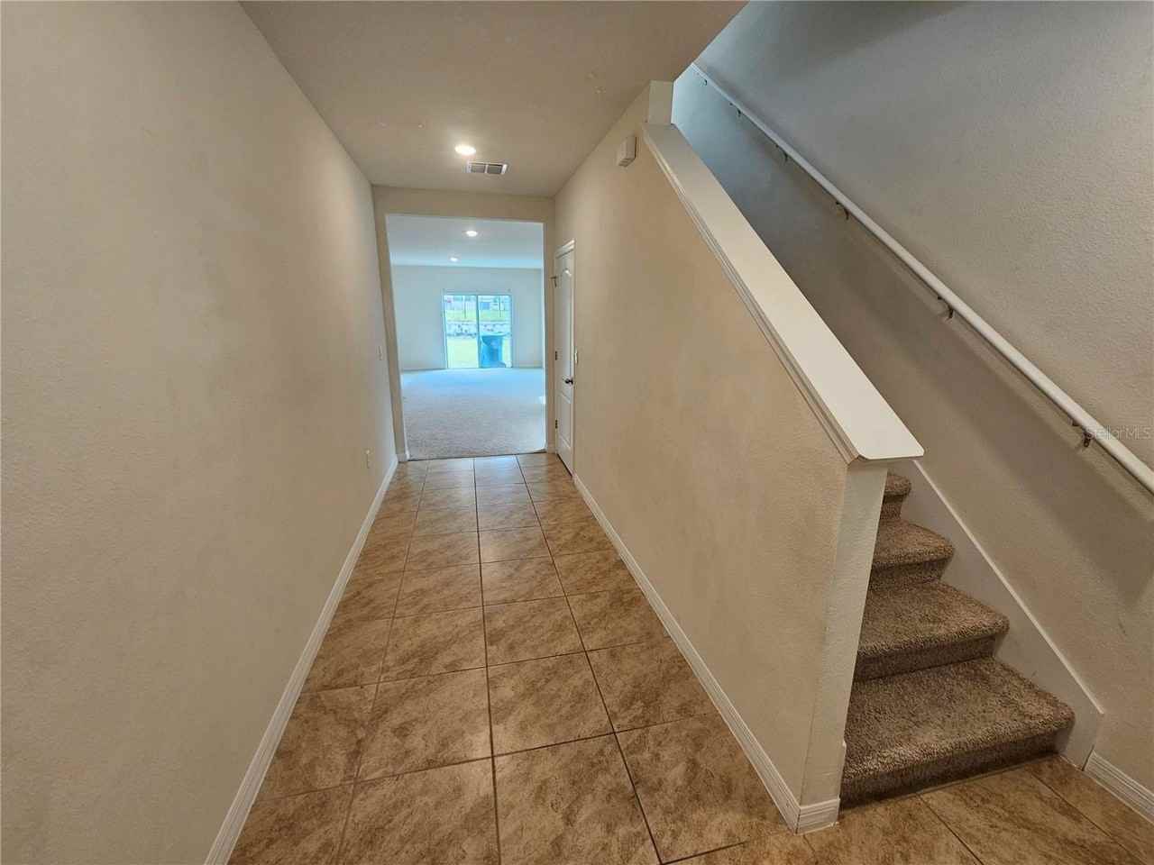 1387 Berry Ln - Photo 5 of 35