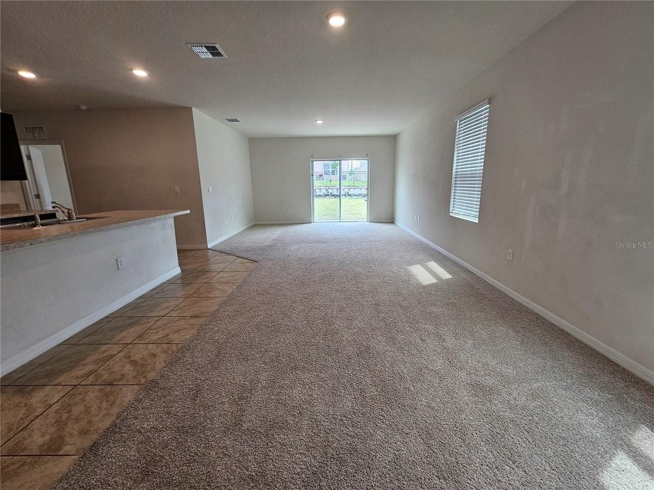 1387 Berry Ln - Photo 6 of 35