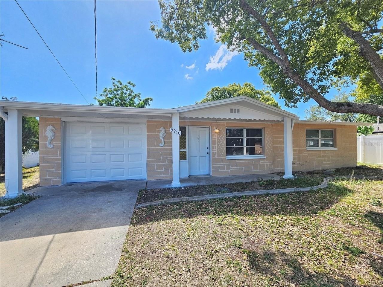 9210 Pegasus Ave