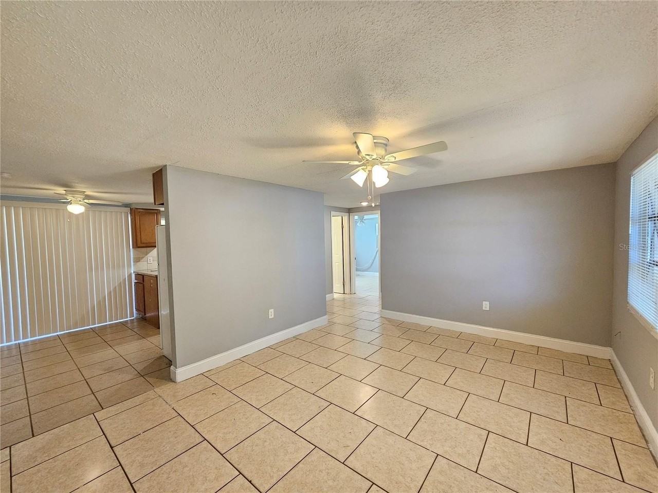 9210 Pegasus Ave - Photo 4 of 19