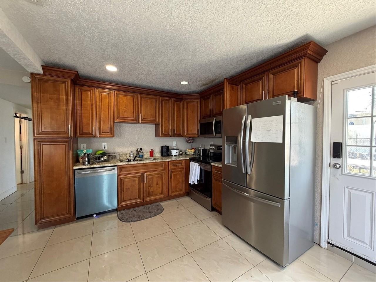 2926 W Saint John St - Photo 6 of 28