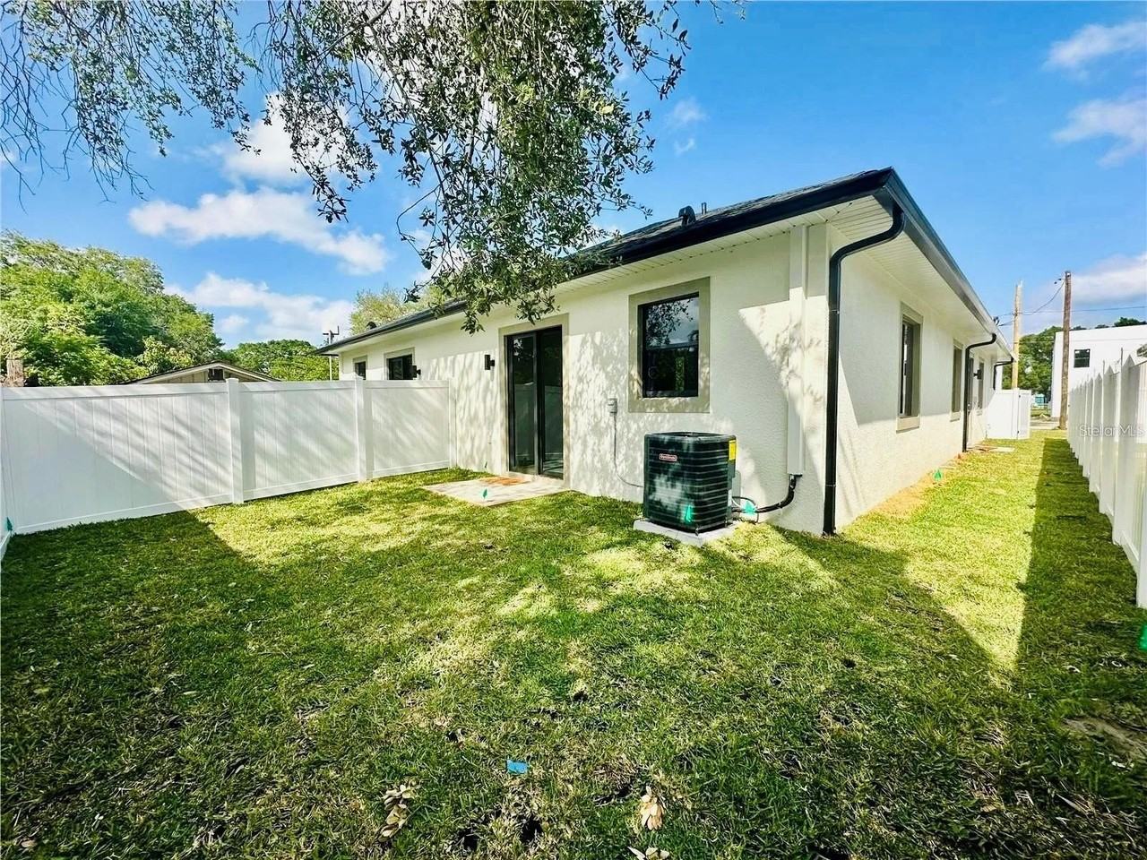 4106 N Thatcher Ave #A - Photo 7 of 11