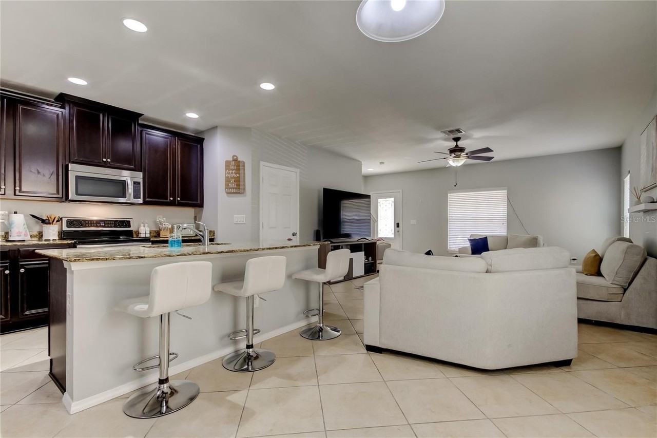 4623 Chatterton Way - Photo 5 of 11