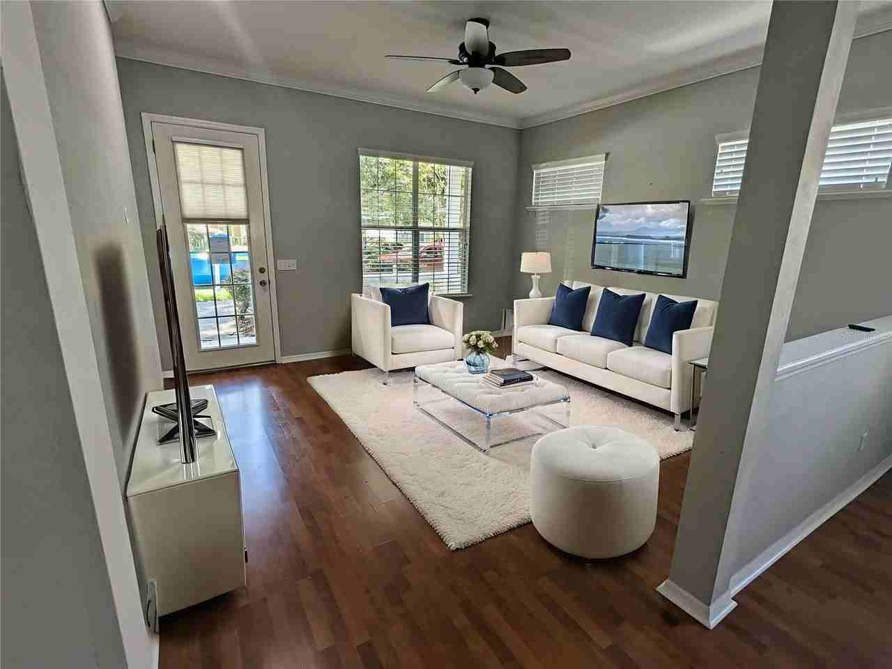 8608A Sw 77th Ave - Photo 4 of 40