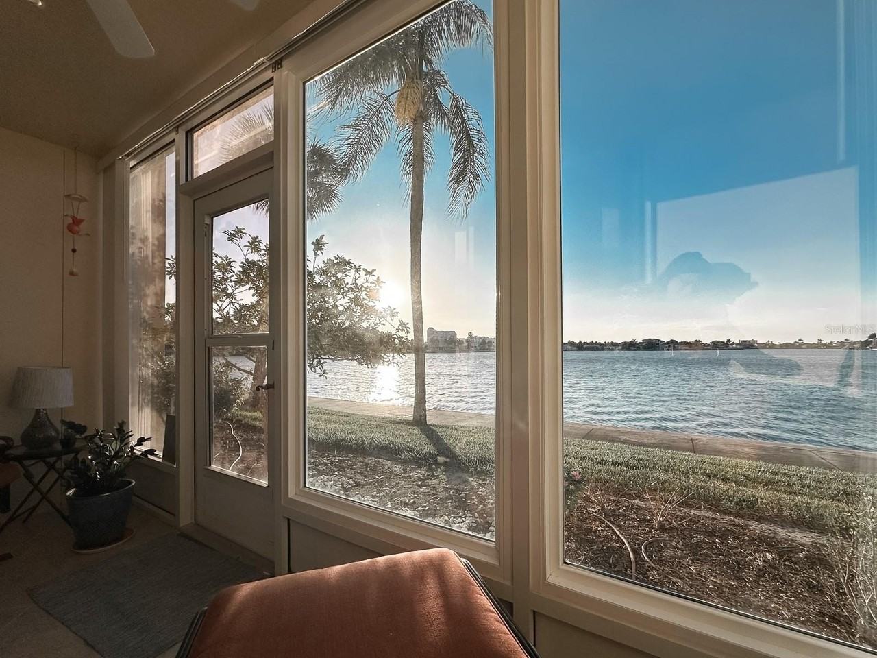 7920 Sun Island Dr S #102 - Photo 6 of 37