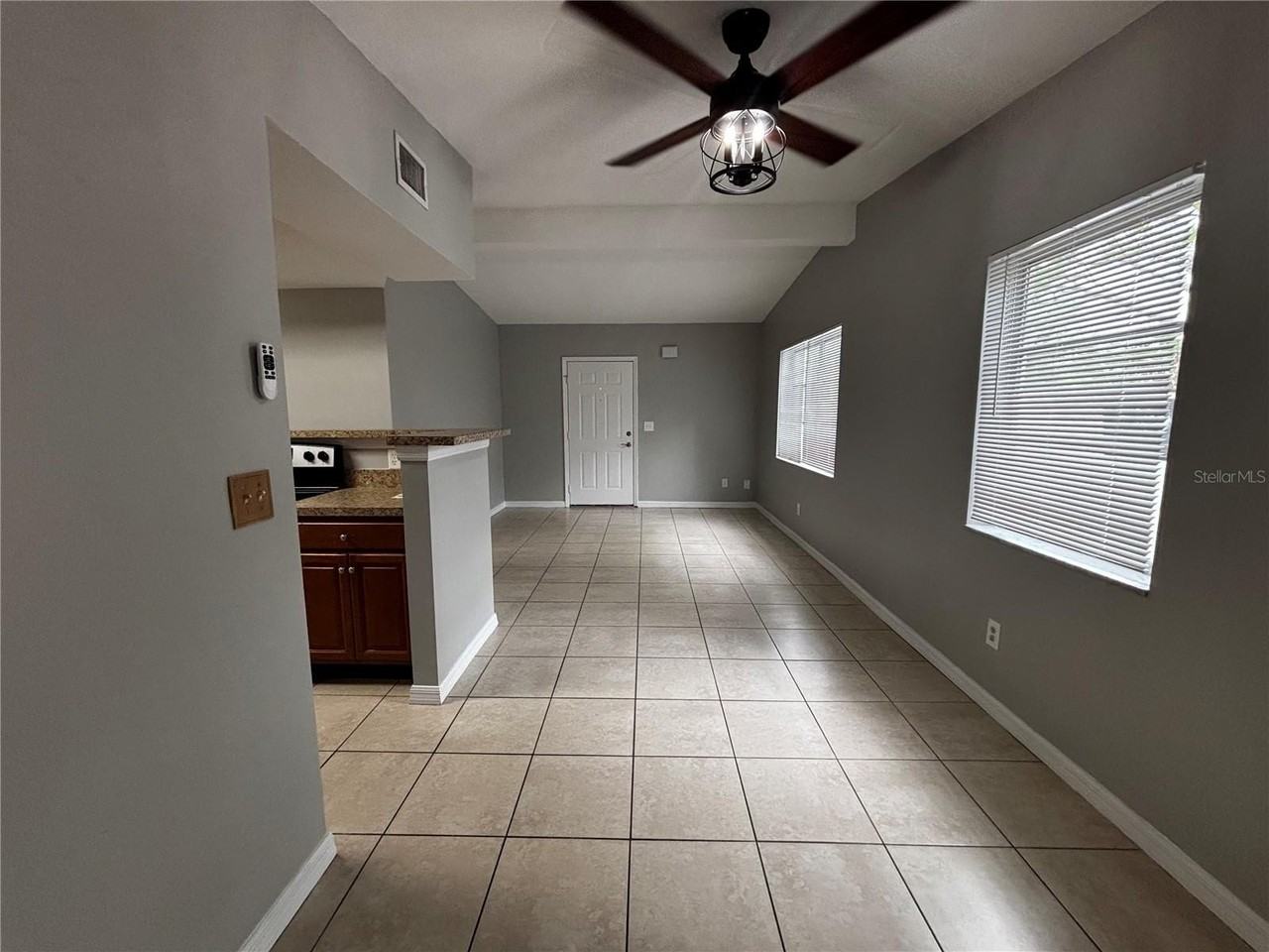 1463 Renton St - Photo 5 of 23