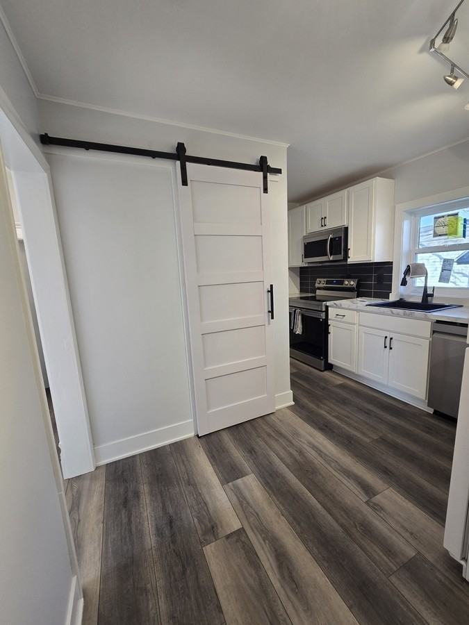 246 W 14th - 1/2 - Photo 6 of 15