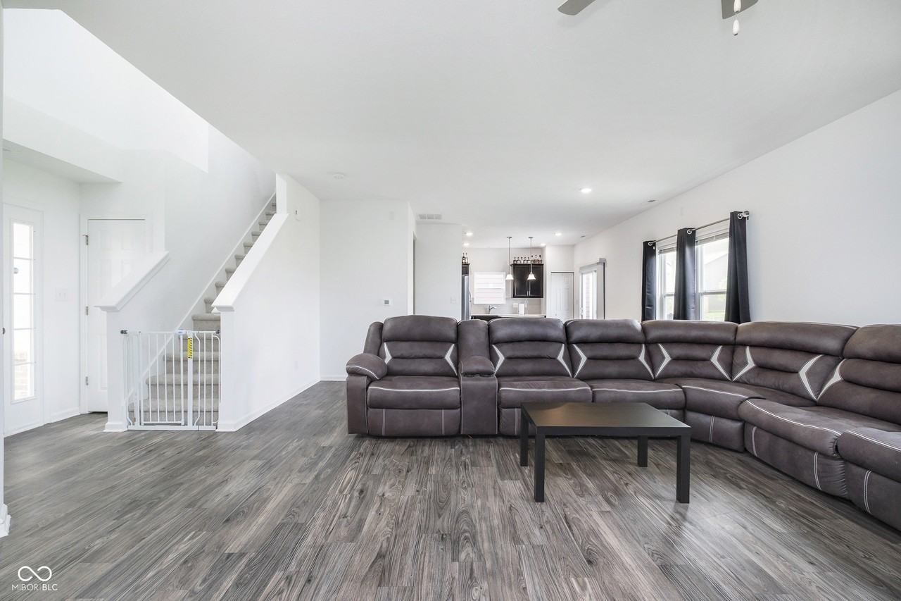 5844 Cherrywood Ln - Photo 6 of 23