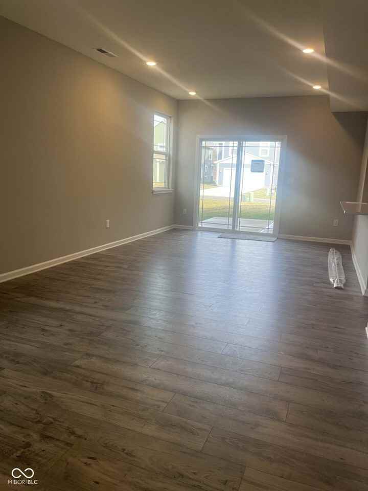 2607 Plano Dr - Photo 5 of 25