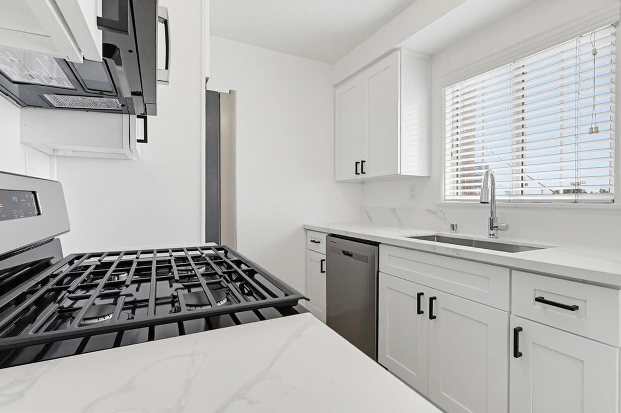 6629 Crenshaw Blvd #15 - Photo 2 of 15