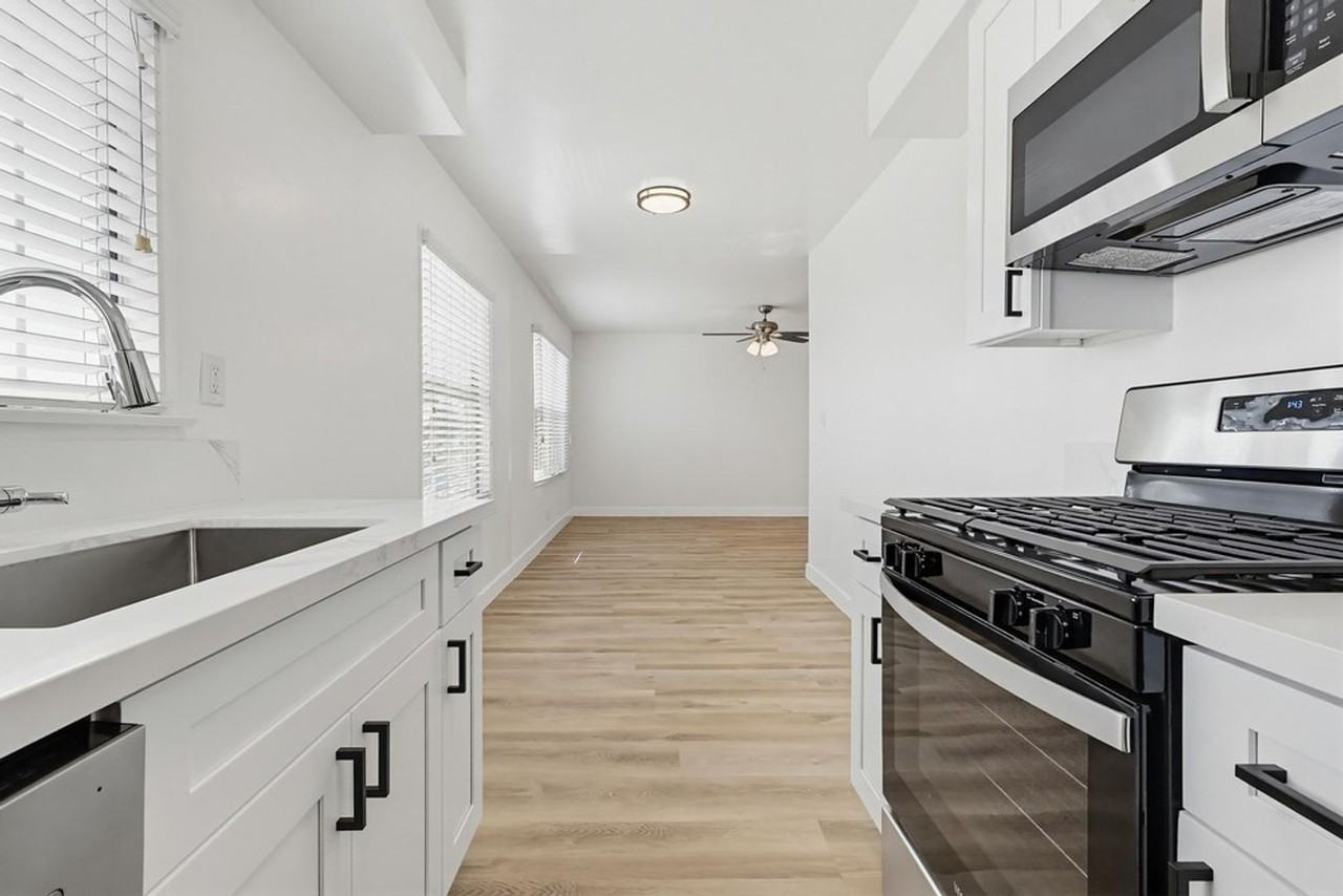 6629 Crenshaw Blvd #15 - Photo 3 of 15