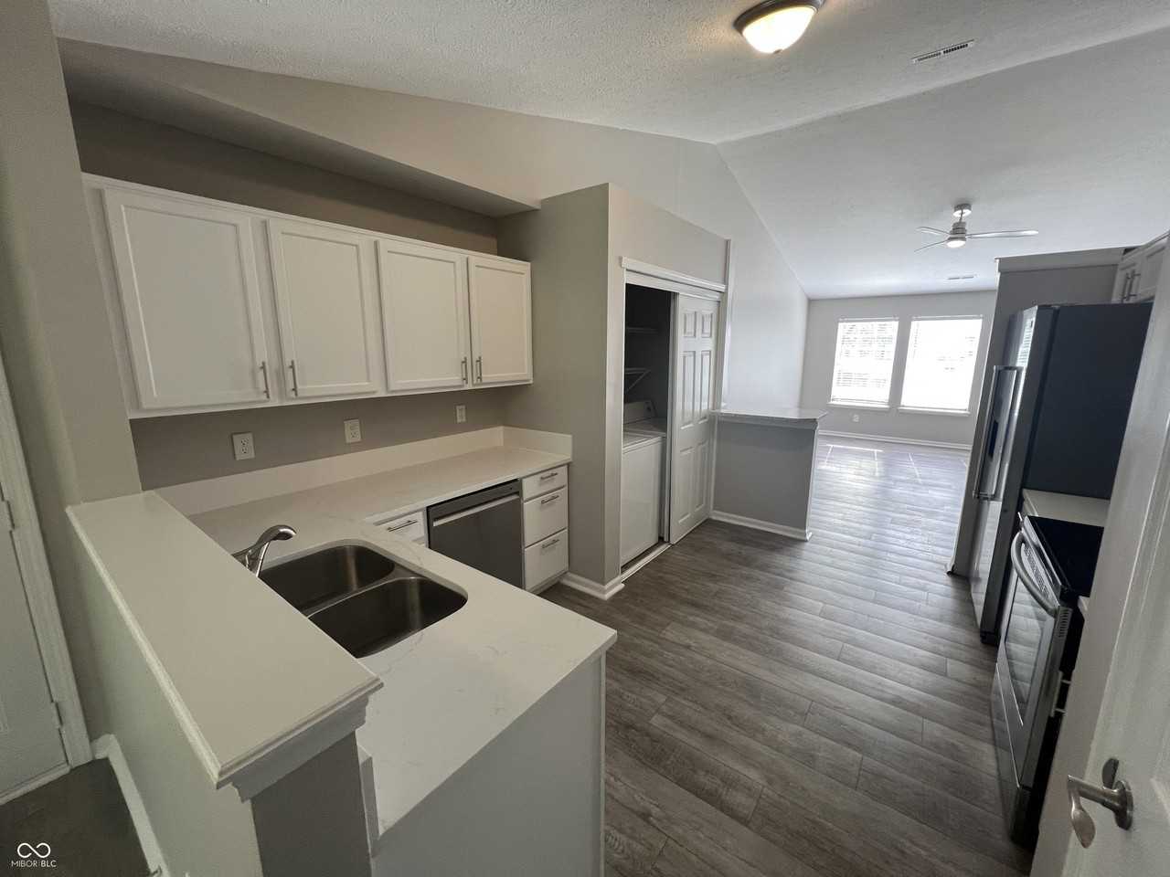 8514 Morgan Dr - Photo 6 of 21