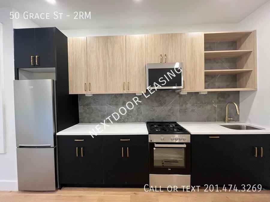 50 Grace St #2RM