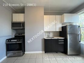 218 Bowers St #2RM3 - Photo 1 of 1
