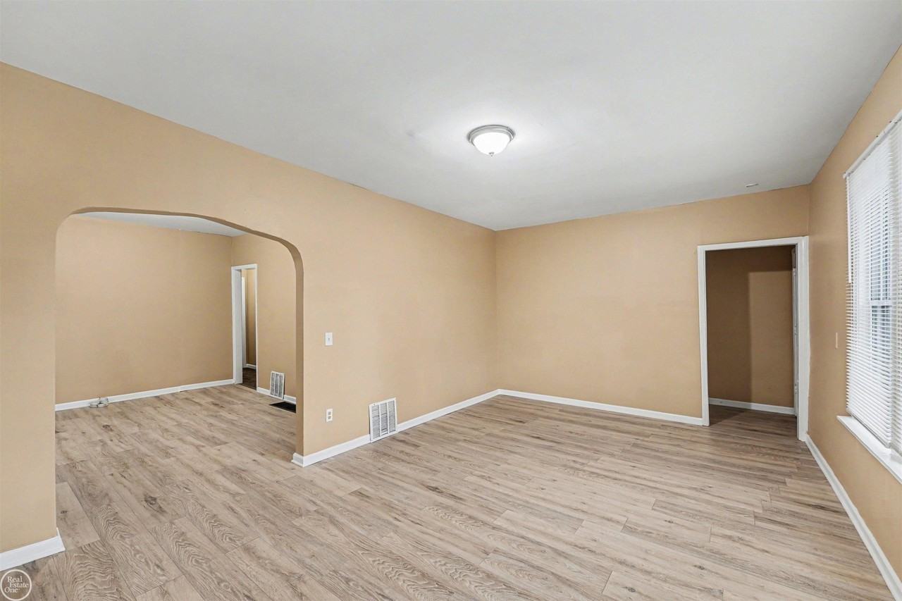 3226 Carter St - Photo 4 of 15