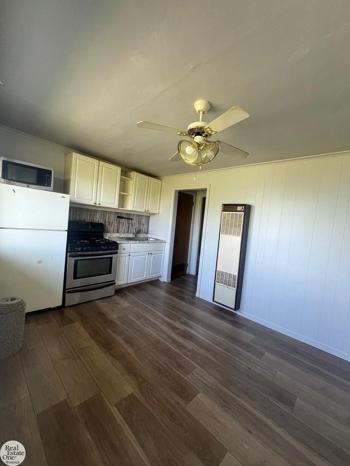 9237 River Rd #3 - Photo 2 of 22