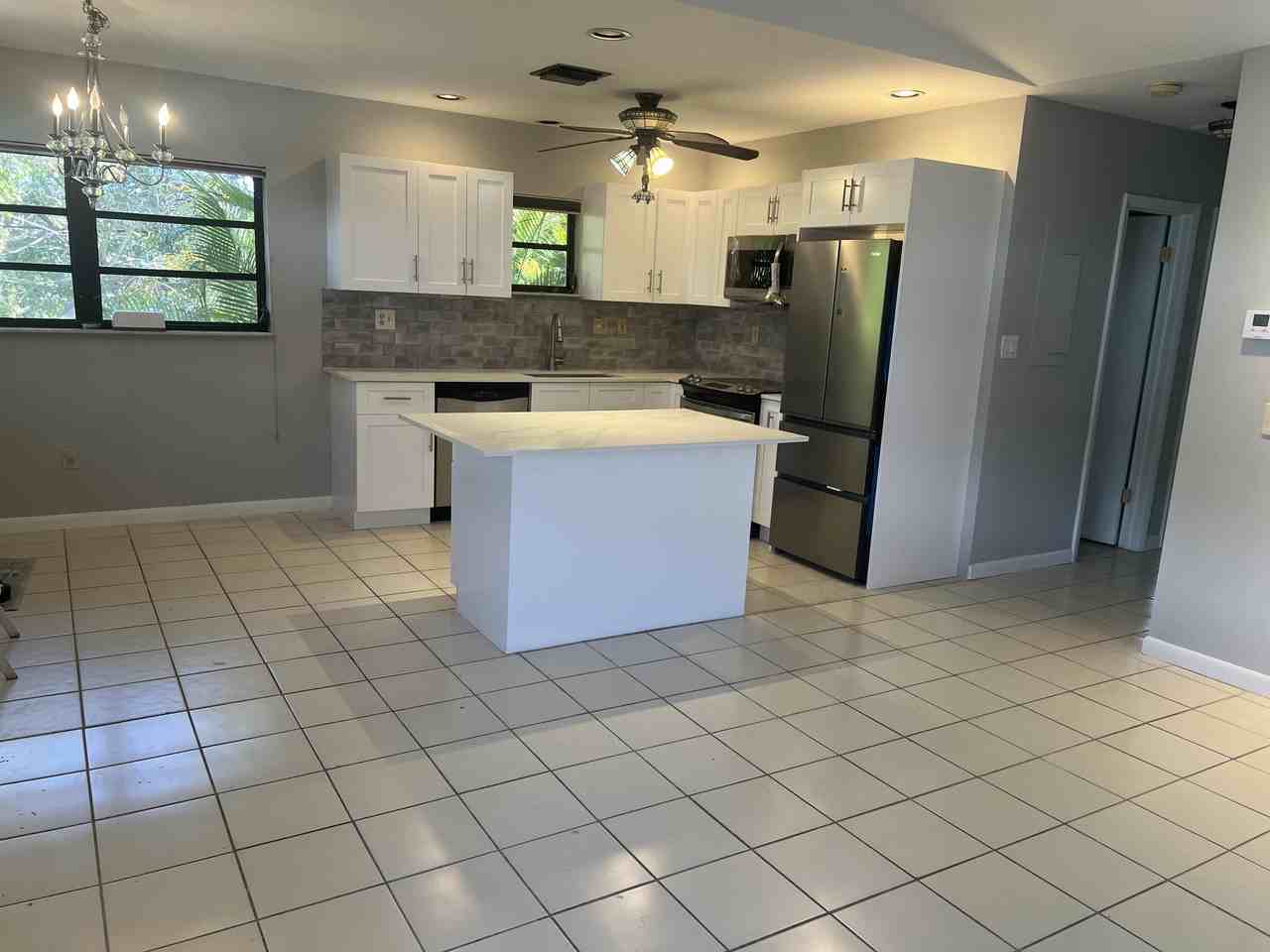 29850 Journeys End Rd - Photo 6 of 32