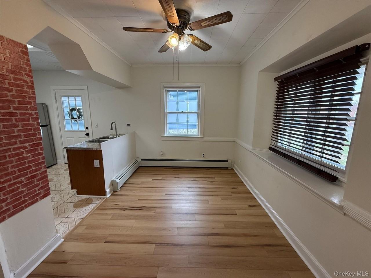 4 St Marks Pl - Photo 6 of 26