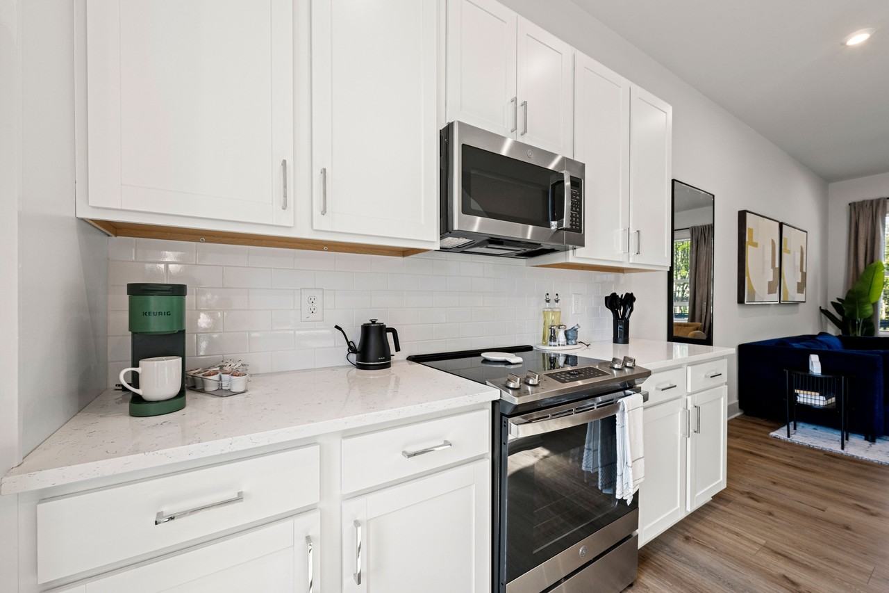 COZY & - Photo 6 of 20