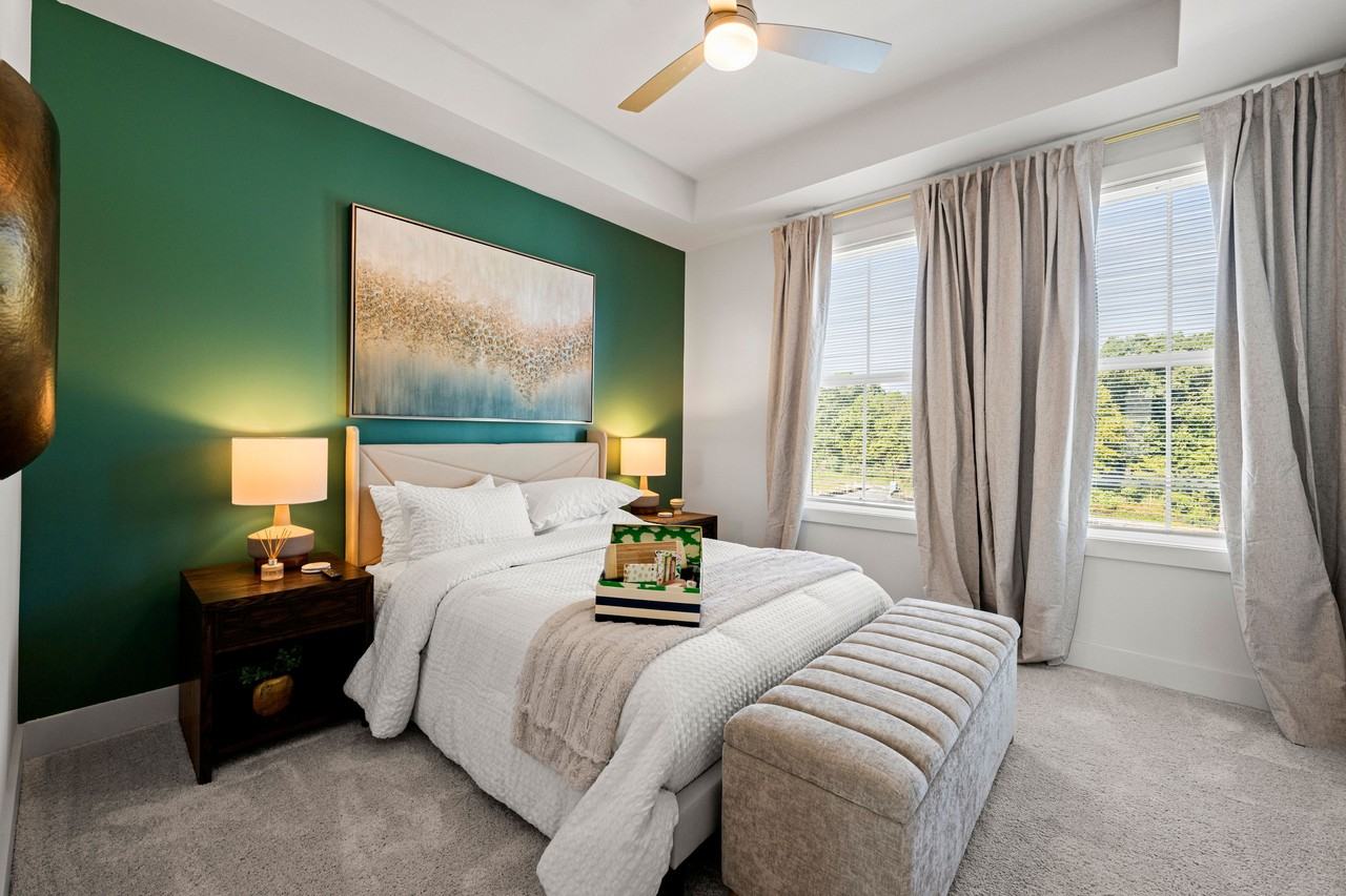 COZY & - Photo 7 of 20