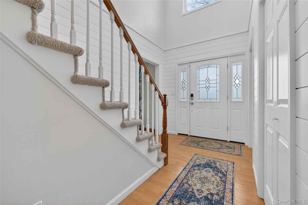 22 Blossom Hill Dr - Photo 4 of 42