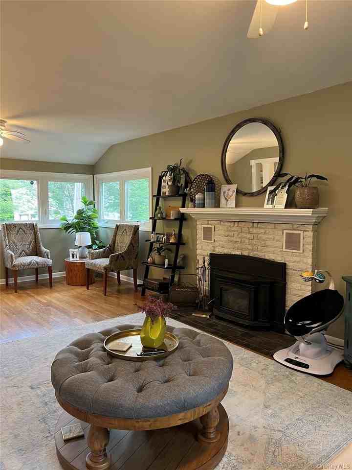 31 Oakland Ave - Photo 5 of 20