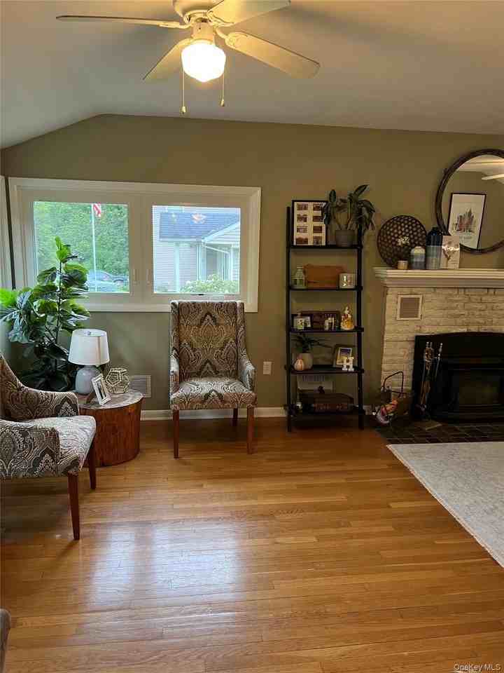 31 Oakland Ave - Photo 6 of 20