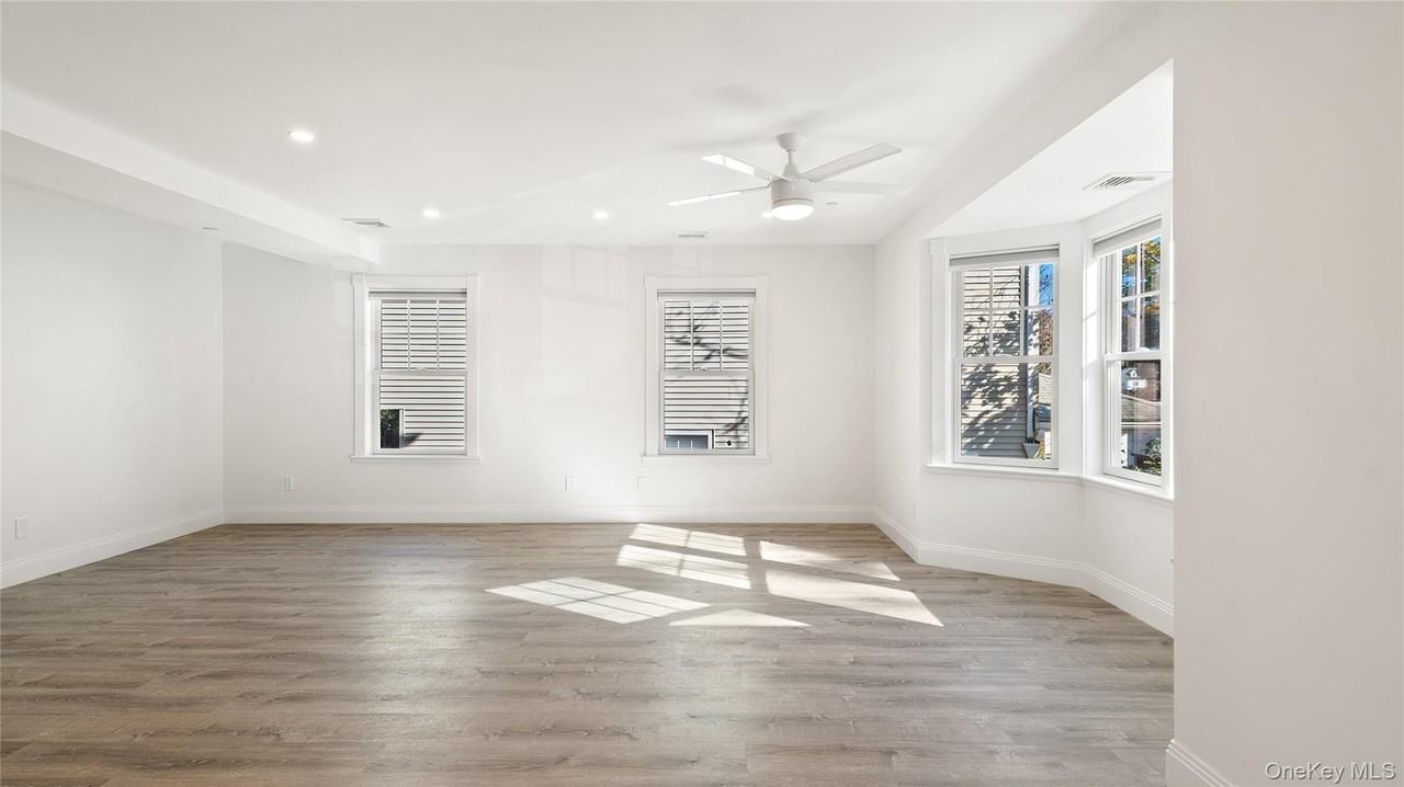 33 Devoe St #1A - Photo 6 of 16