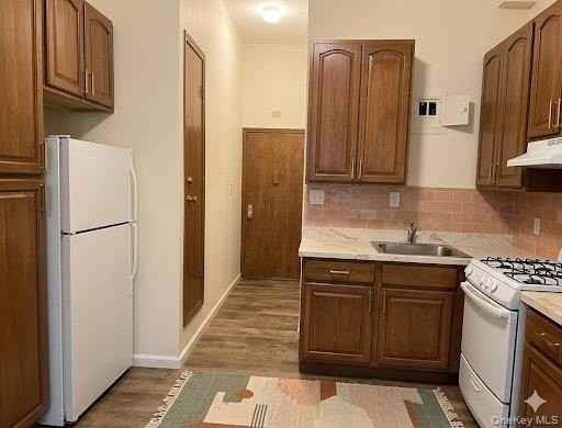 20509 Jamaica Ave - Photo 2 of 2