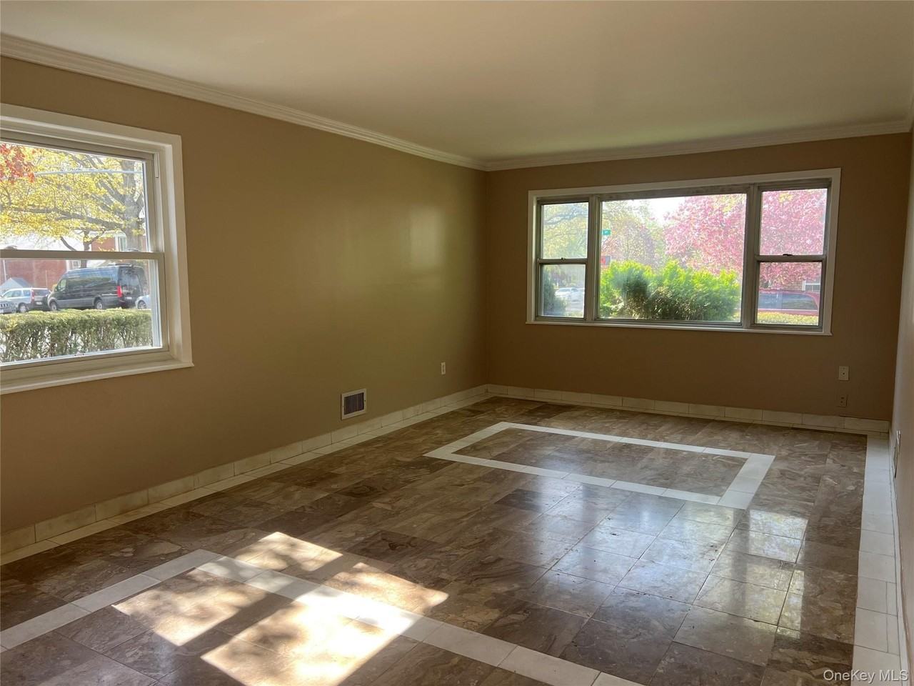 1605 Bell Blvd #1stFL - Photo 3 of 10