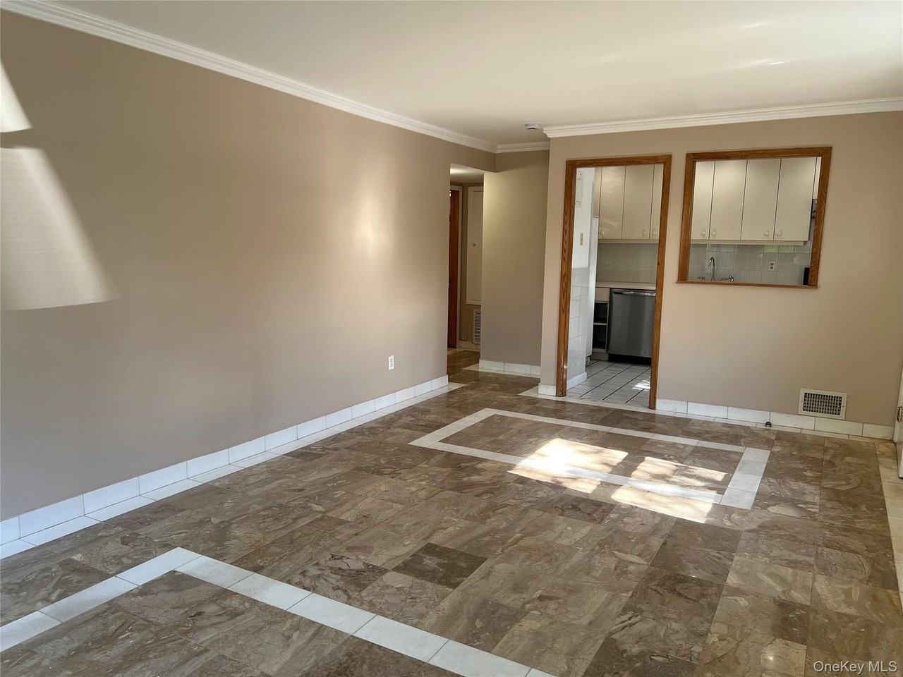 1605 Bell Blvd #1stFL - Photo 4 of 10