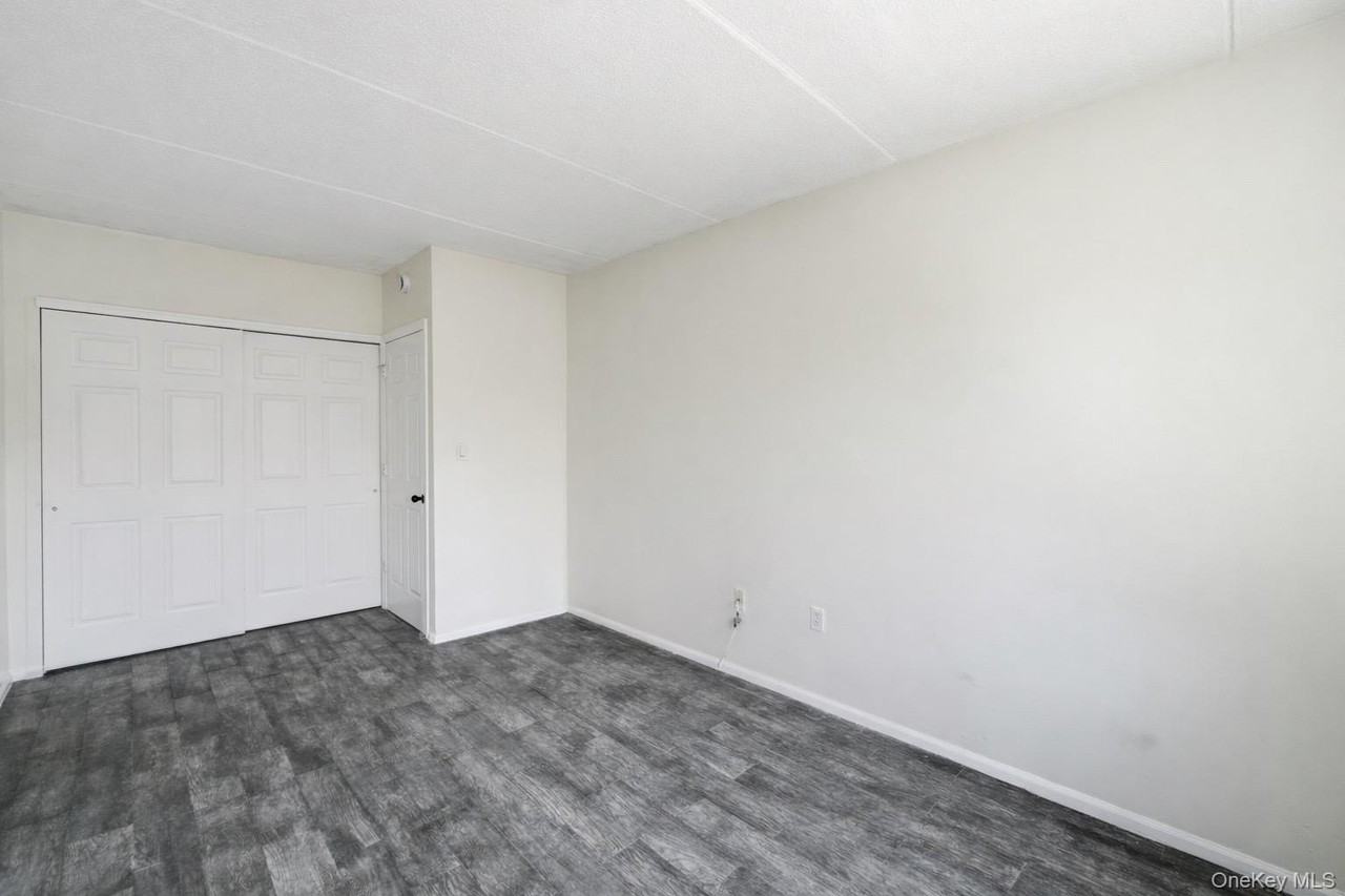 426 E 159th St - Photo 4 of 10