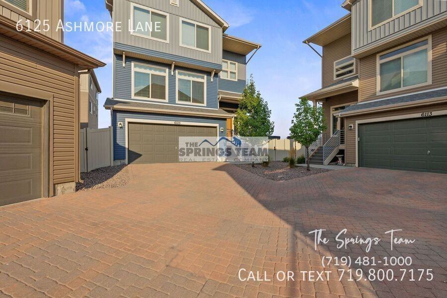 6125 Ashmore Ln - Photo 2 of 47