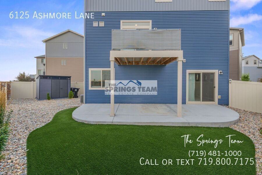 6125 Ashmore Ln - Photo 5 of 47