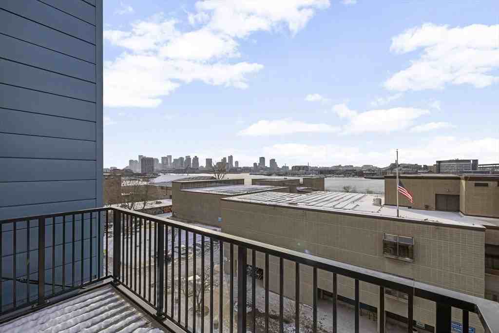 301 Border St #611 - Photo 3 of 32