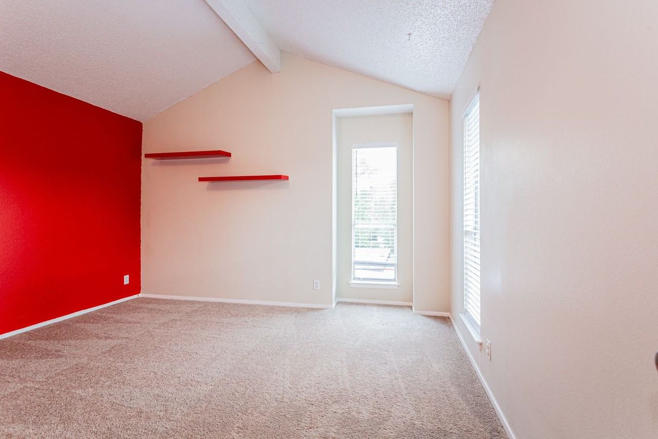 4709 Misty Slope Ln - Photo 4 of 16