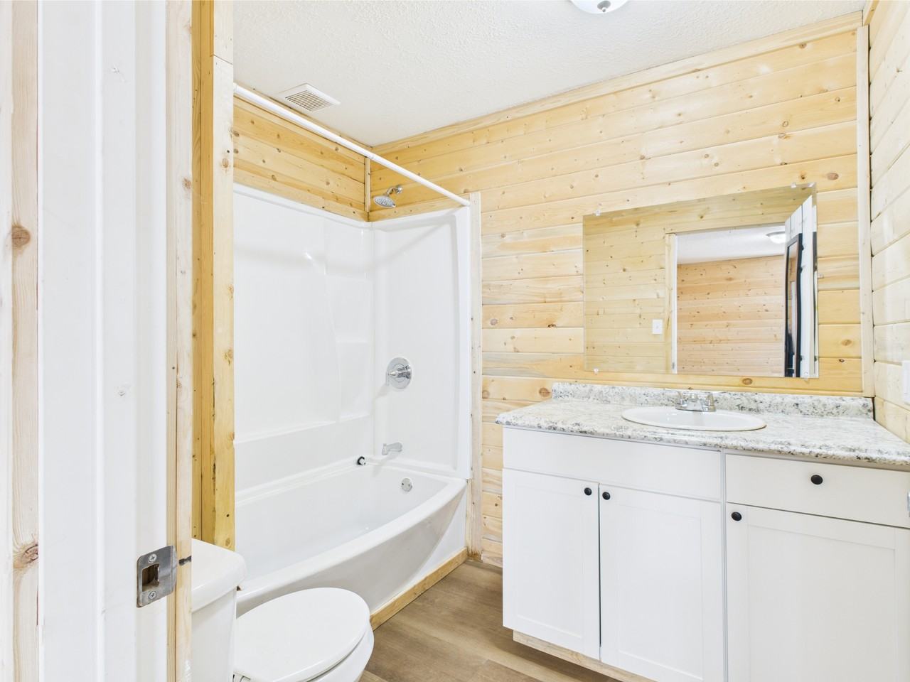 2921 Glacier State Dr #5 - Photo 6 of 15