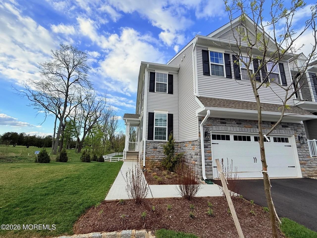 Winter Ct - Photo 2 of 25