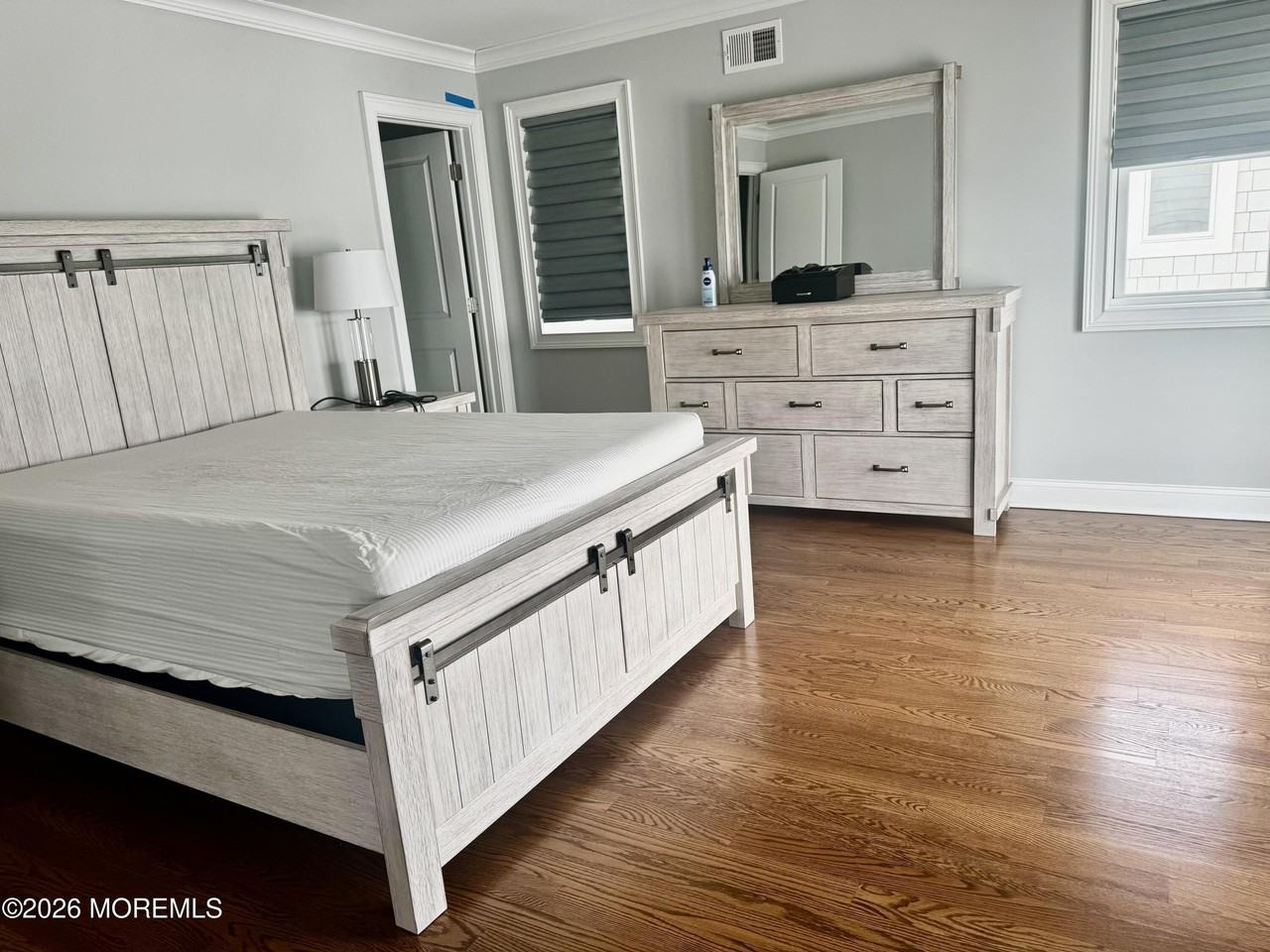 79 Pershing Blvd - Photo 5 of 9