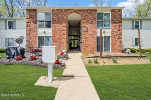 featured image of 18-7 Augusta Ct