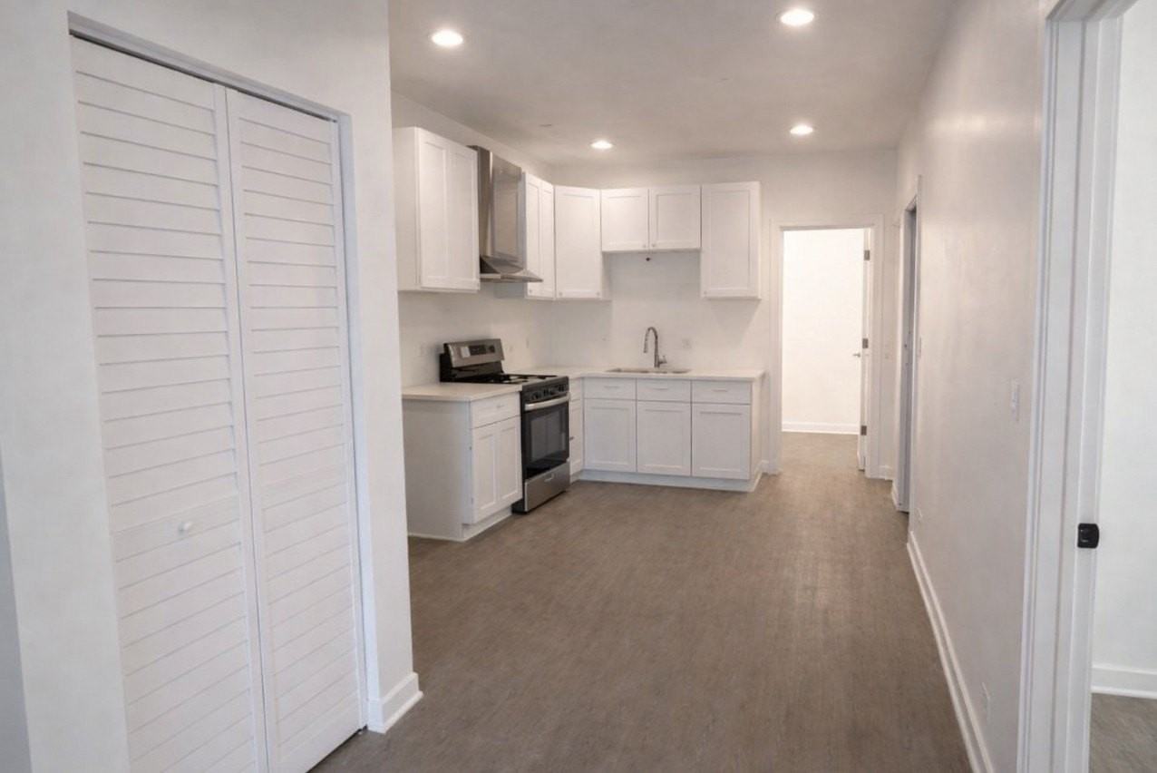 4519 W Thomas St #1 - Photo 3 of 6