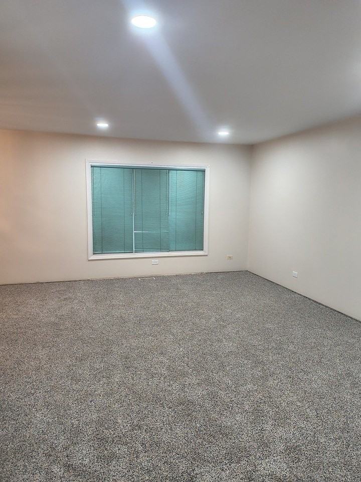 1355 Blair Ln - Photo 6 of 9