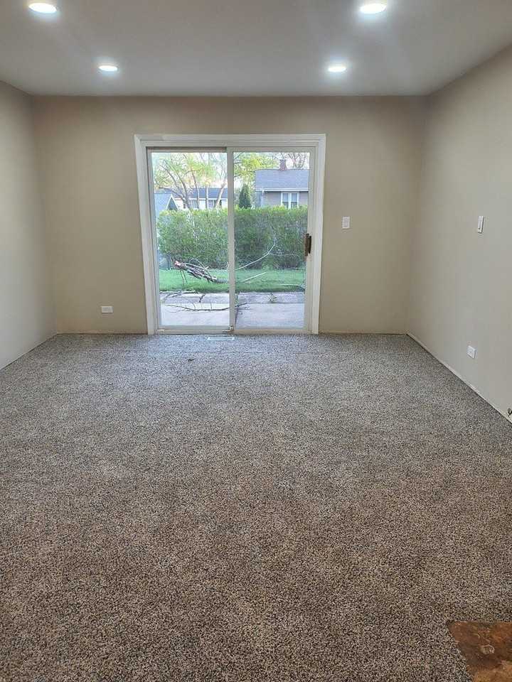 1355 Blair Ln - Photo 7 of 9