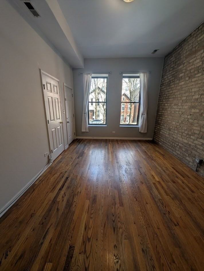 1531 W Thomas St #2F - Photo 2 of 14